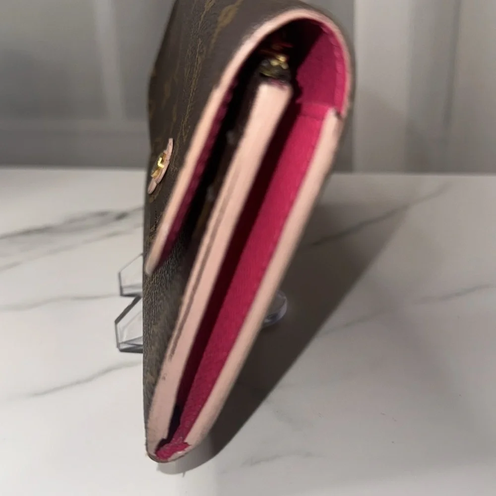 Louis Vuitton Bloom Wallet